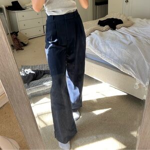 Abercrombie and fitch effortless pant in navy blue. Size 25 never worn